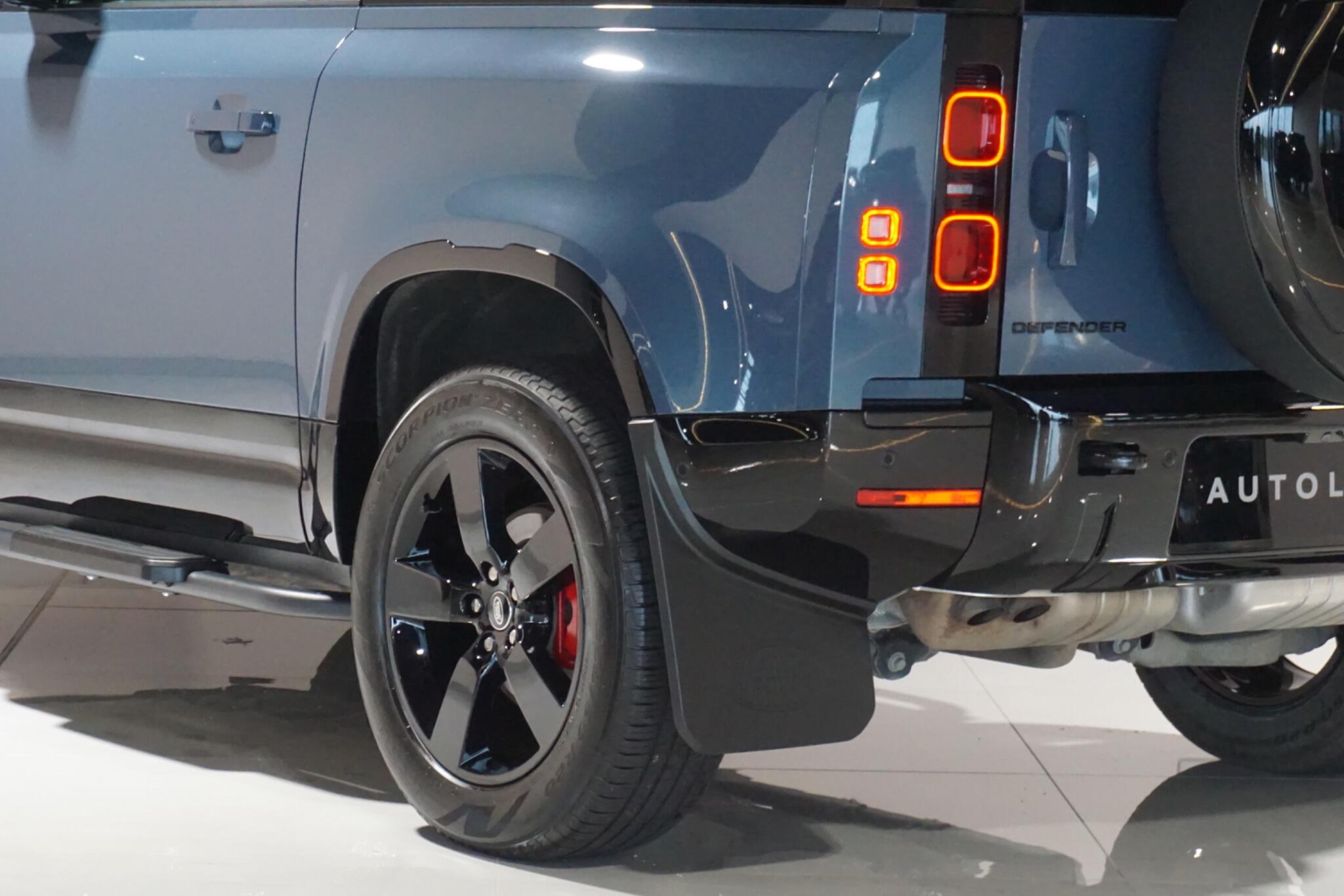 Land Rover Defender 90 3.0 D250 MHEV X-Dynamic HSE SUV 3dr Diesel Auto 4WD Euro 6 (s/s) (250 ps)